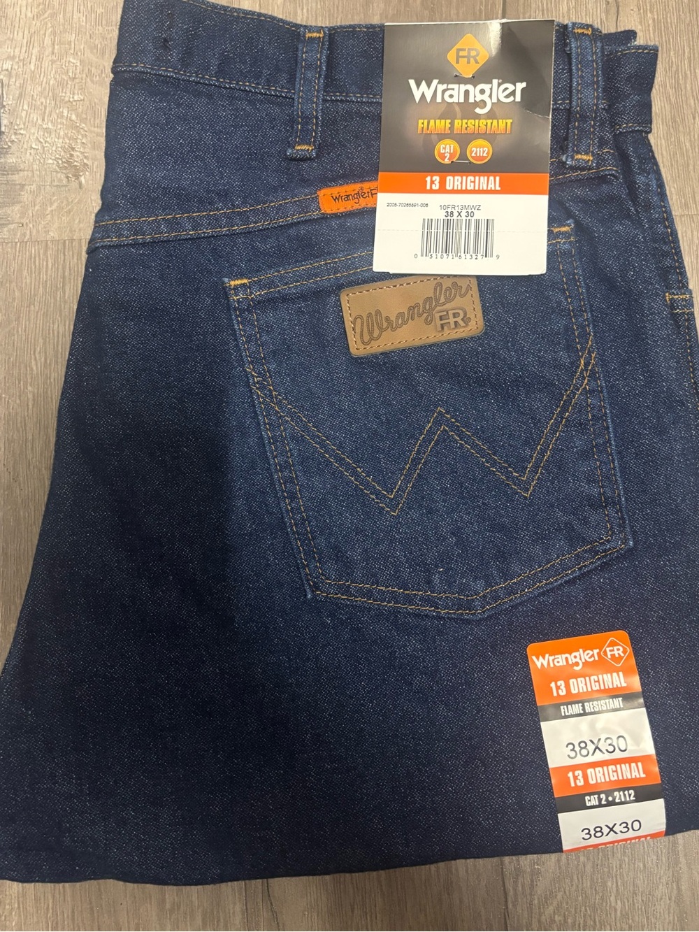 Wrangler Men's original flame resistant jeans 38x30 nwt